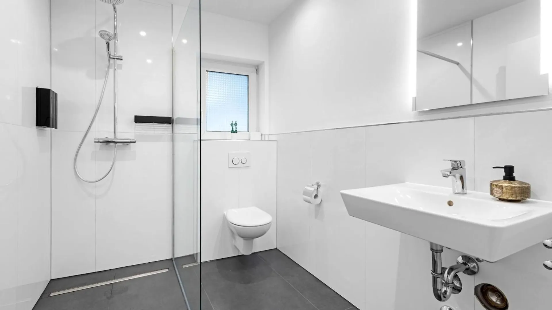 Exklusive Suite - Zentral In Der Koelner Suedstadt - Kostenloser Privatparkplatz - Perfekt Fuer Bis Zu 6 Gaeste - Smart Home Köln