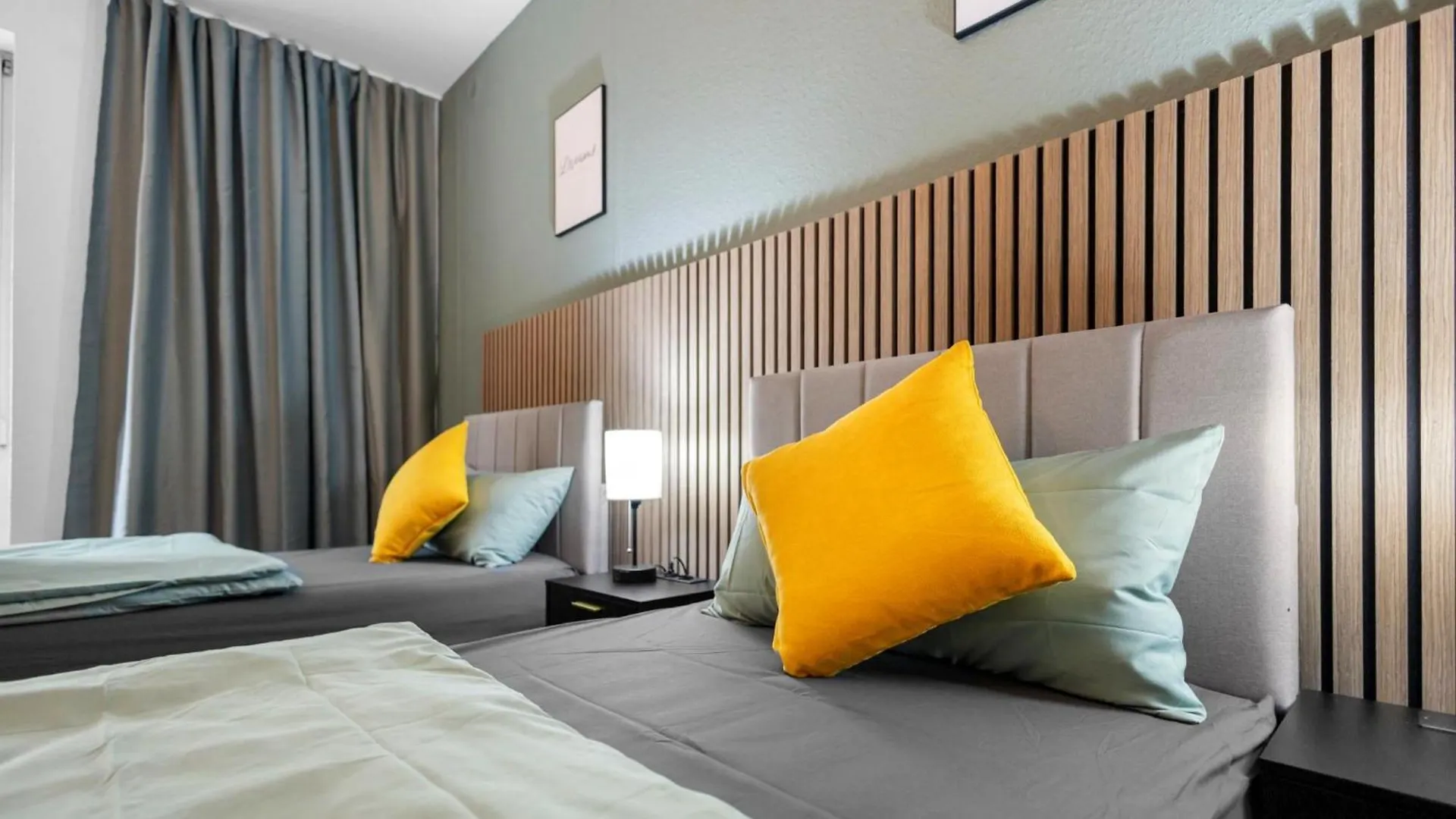 Exklusive Suite - Zentral In Der Koelner Suedstadt - Kostenloser Privatparkplatz - Perfekt Fuer Bis Zu 6 Gaeste - Smart Home Apartman Köln